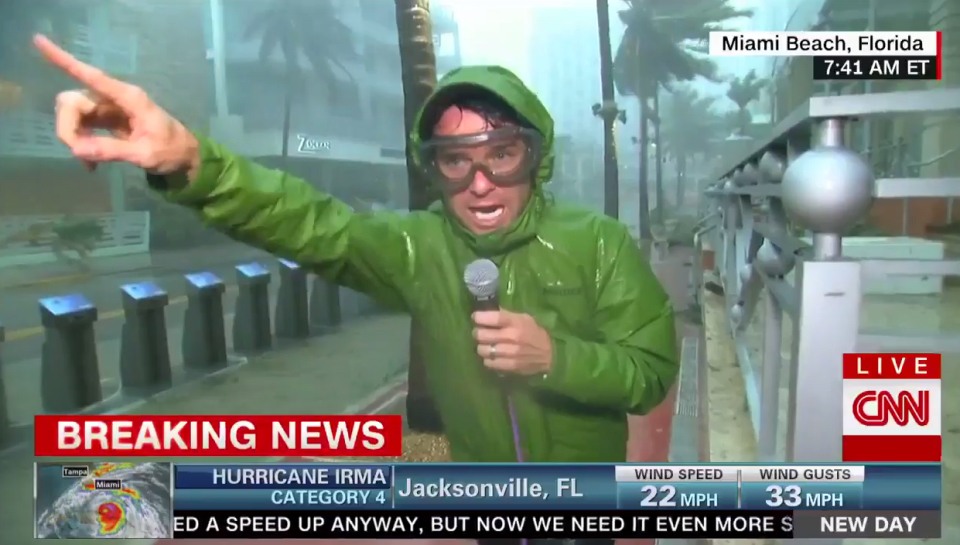 Journaliste de CNN durant l'ouragan Irma, à Miami Beach