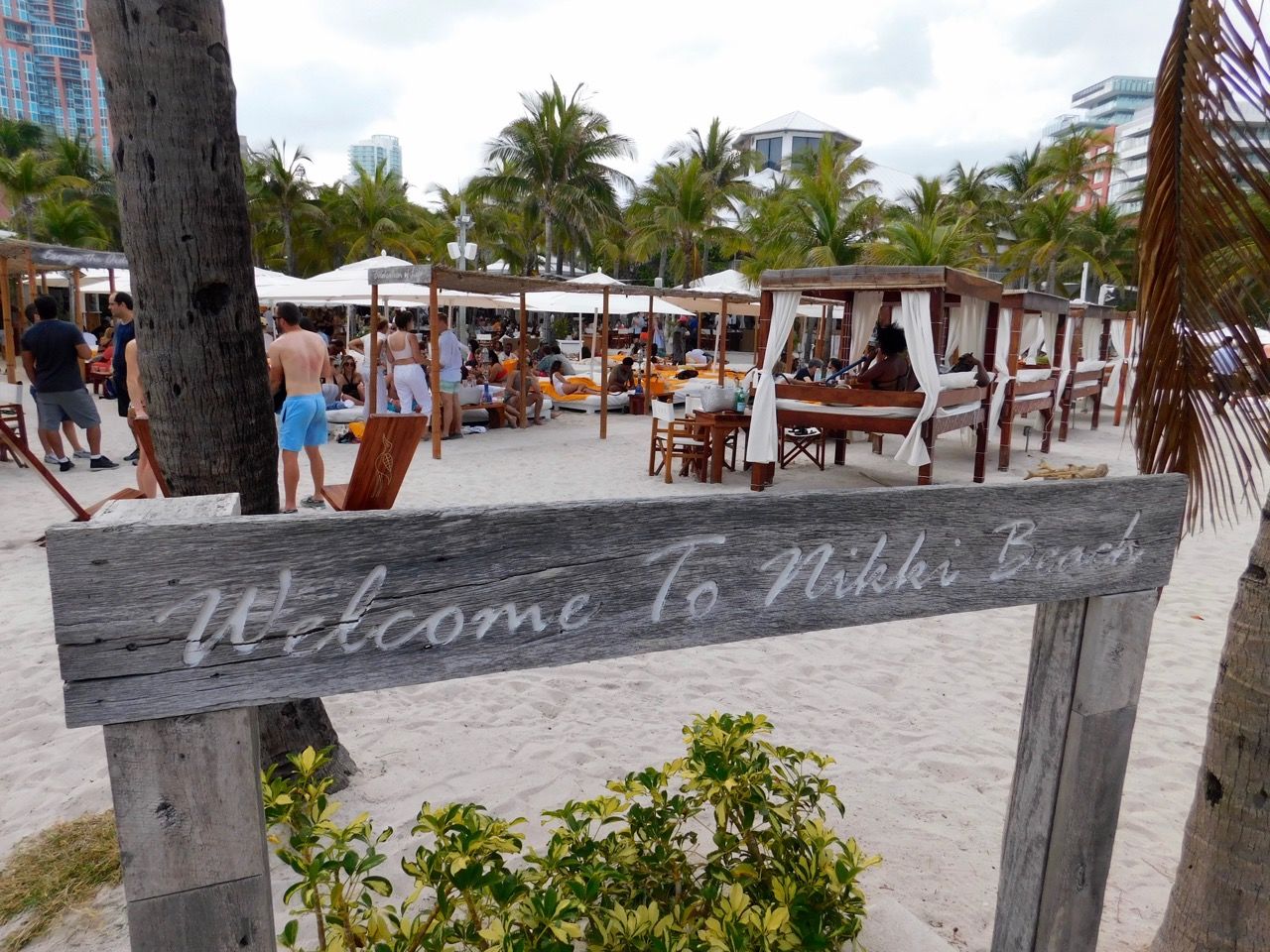 Nikki Beach, le club le plus glamour du monde, à South Beach, Miami Beach