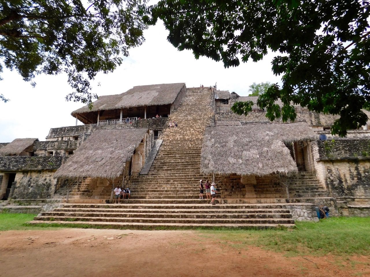 Pyramide maya de Ek BBalam, dans le Yucatan (Mexique)