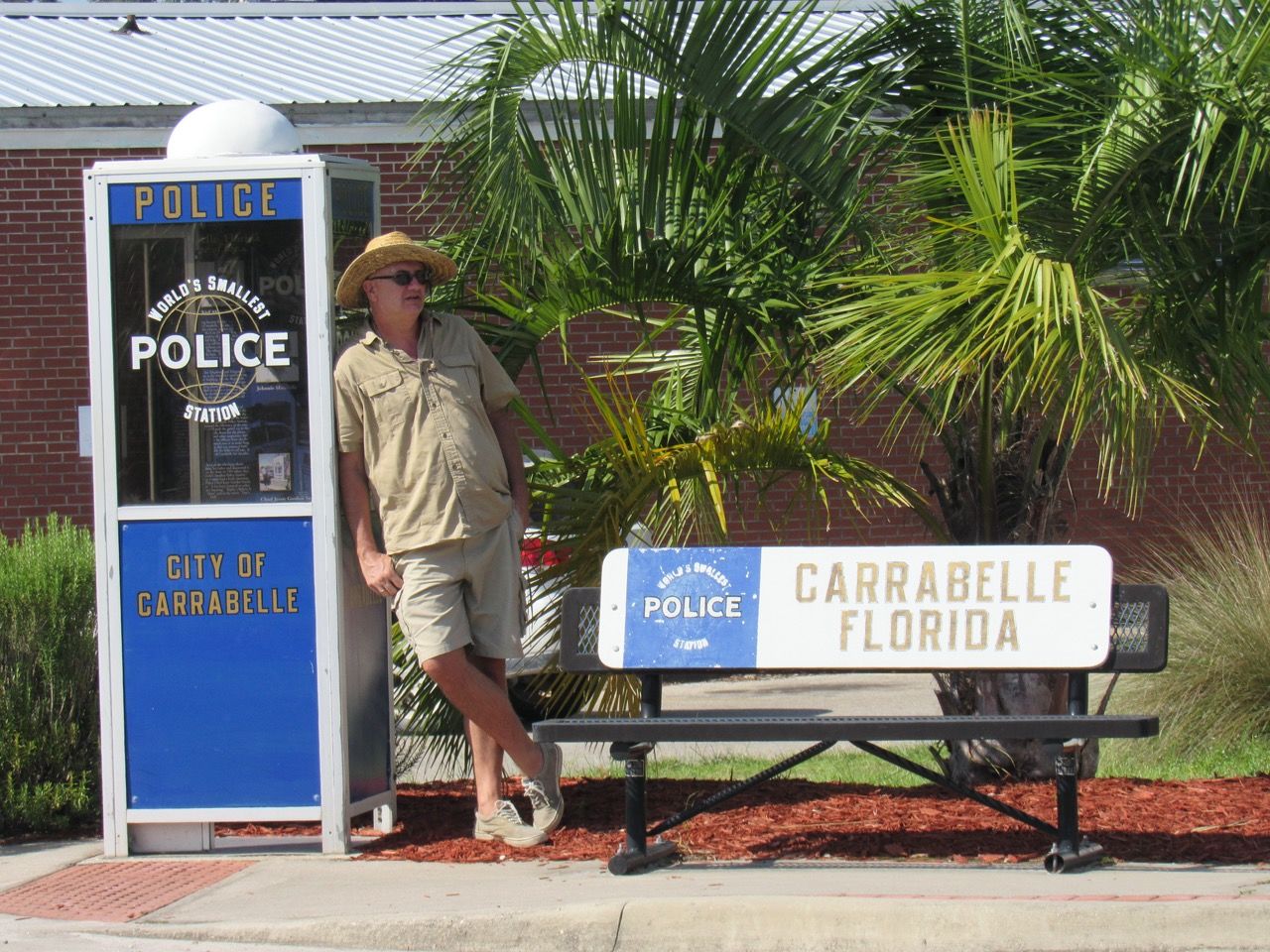 Le plus petit poste de police du monde à Carrabelle en Floride