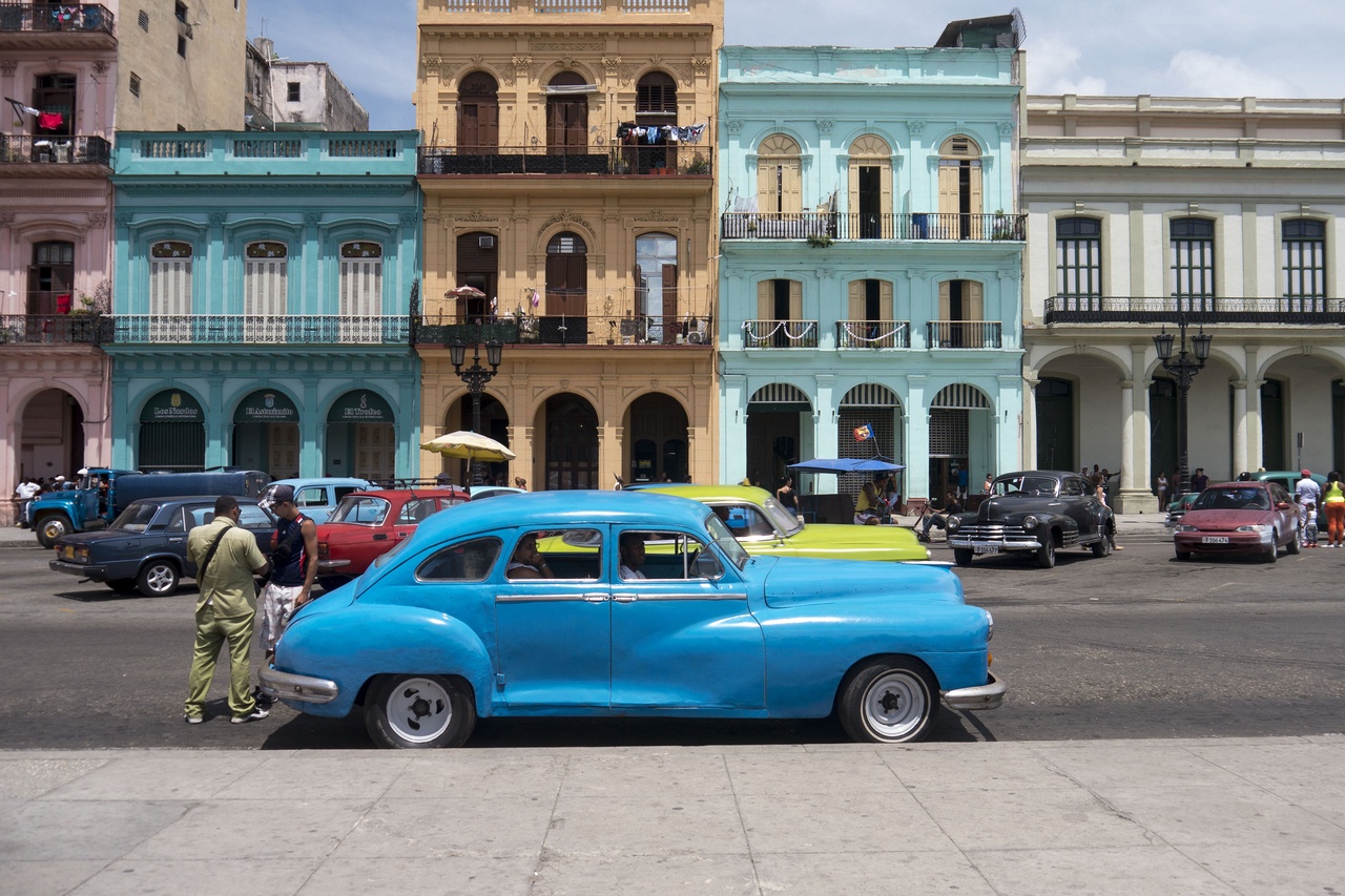 Vieille voiture à La Havane (Cuba)