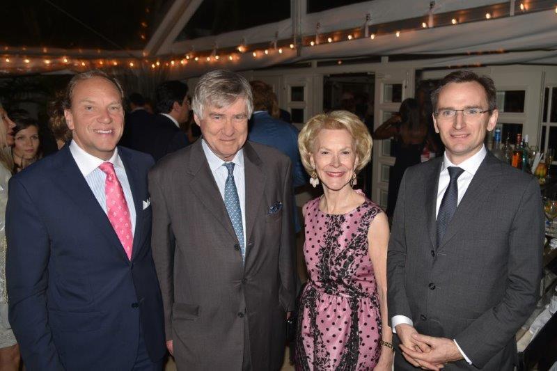 Le consul de France, Clément Leclerc (à droite), lors du gala 2017 de la FHS à Palm Beach, en compagnie de Denis de Kergorlay et d'Elisabeth Stribling.