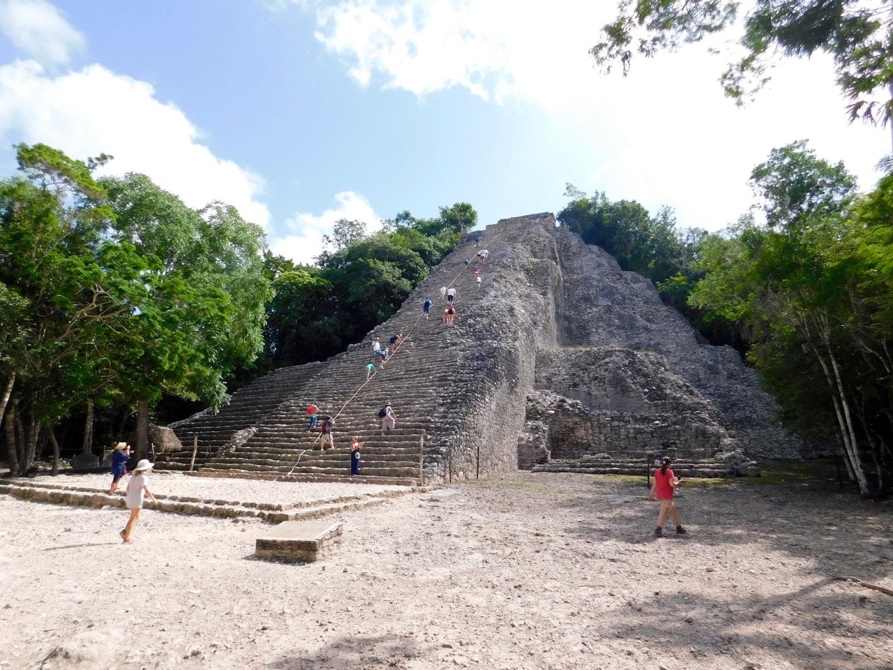 La Pyramide Nohoch Mul, dans les ruines de la cité maya de Cobá au Mexique.