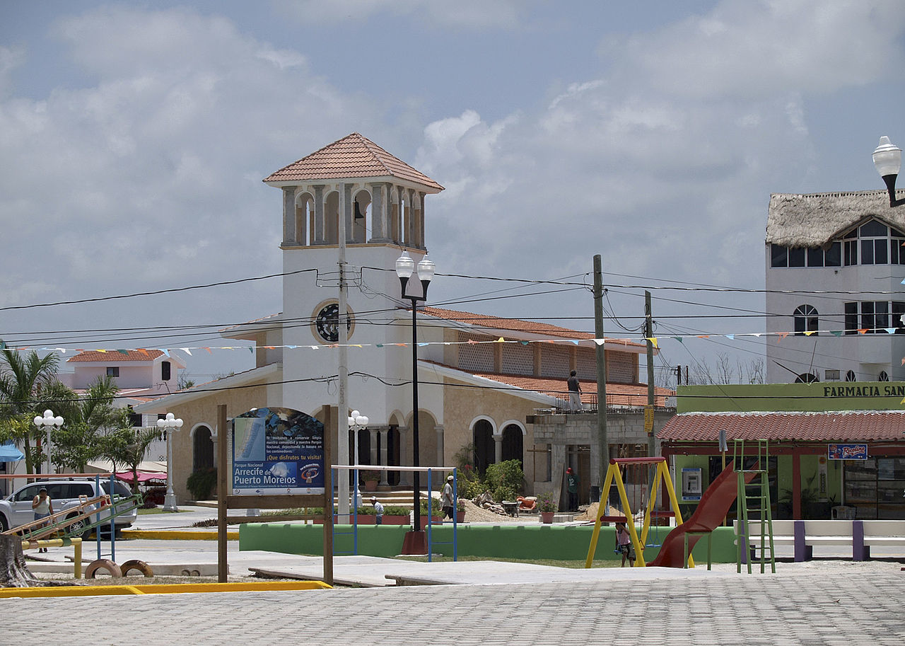 Plaza de Porto Morelos, au Mexique.