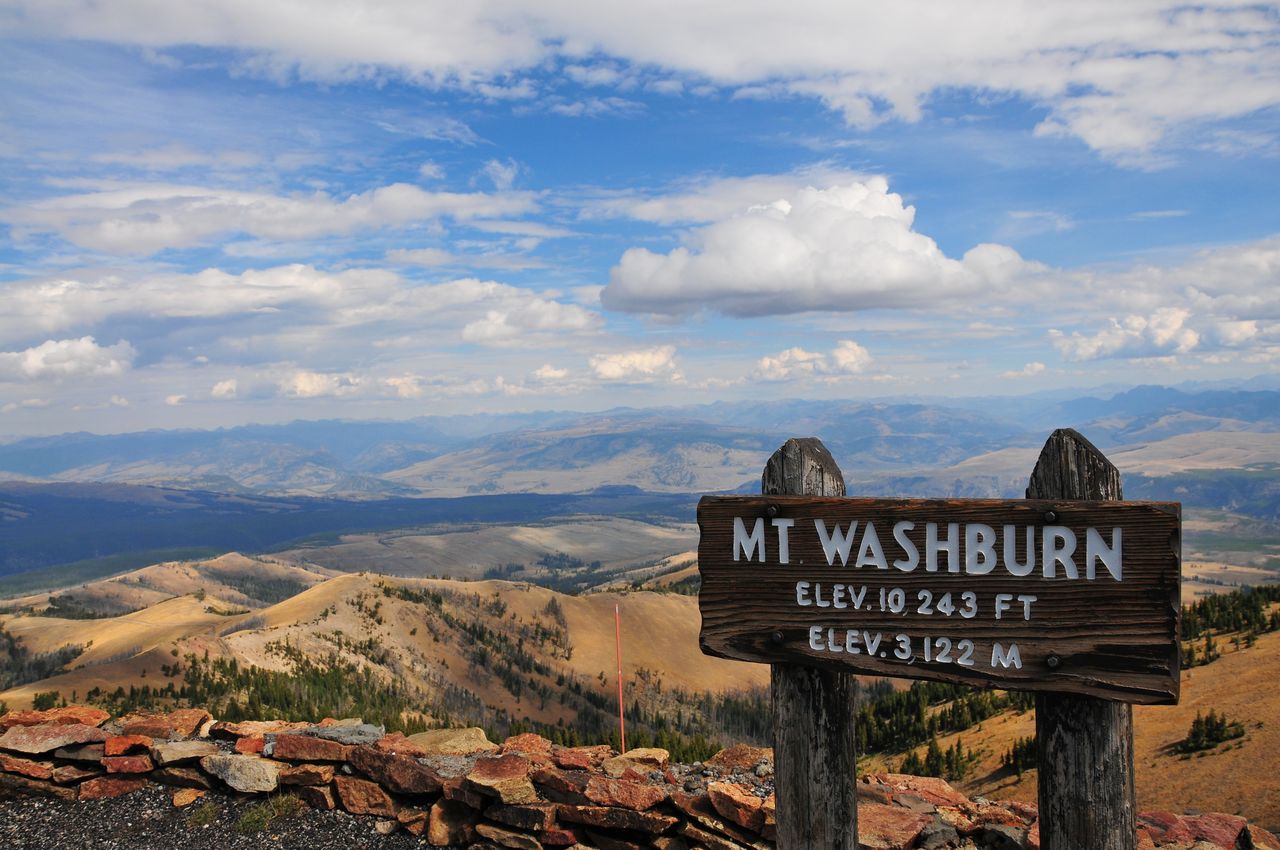 Vue depuis le Mount Washburn à Yellowstone. 
